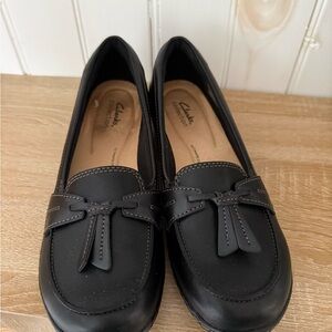 Clarks Women's Black Loafers
